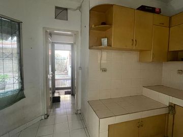 Sewa Rumah Komersil Anggrek Loka BSD City Tangerang Selatan Lokasi Strategis Siap Pakai