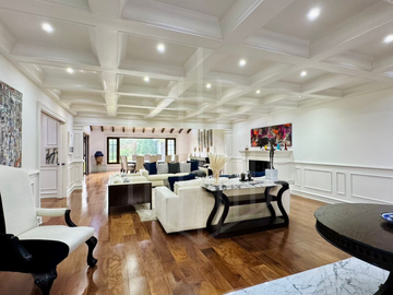 Residencia de Lujo con Casa de Huéspedes en Hacienda de Vallescondido