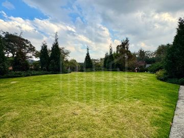 Residencia de Lujo con Casa de Huéspedes en Hacienda de Vallescondido