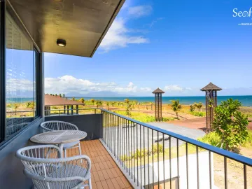 3 BEDROOM w/ CAR PARKING BEACH PROPERTY VILLA in SAN JUAN BATANGAS for VACATION, STAYCATION, AIRBNB, INVESTMENT