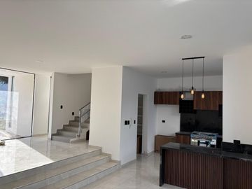 VENTA CASA LOMAS DE ANGELOPOLIS PARQUE CUERNAVACA
