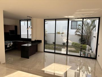 VENTA CASA LOMAS DE ANGELOPOLIS PARQUE CUERNAVACA