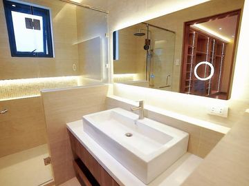 5-Bedroom House in Vermont Park Village Antipolo for Sale • Property ID: FM563