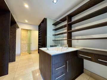 Departamento con Terraza y Amenidades de Lujo en Venta – Zona Esmeralda, 3 Recámaras con Vista Espectacular