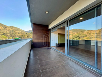 Departamento con Terraza y Amenidades de Lujo en Venta – Zona Esmeralda, 3 Recámaras con Vista Espectacular