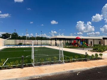 LOTE RESIDENCIAL EN TEMOZON NORTE
