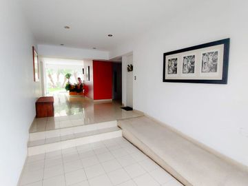Exclusivo departamento en San Isidro.