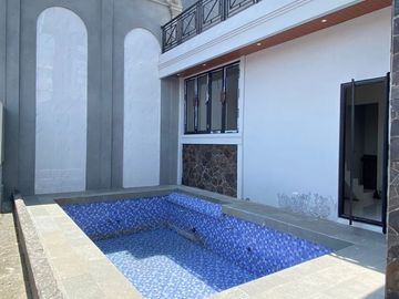 Rumah Baru Hook Minimalis Ada Kolam Renang di Juanda Sidoarjo