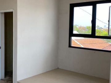Rumah Baru Hook Minimalis Ada Kolam Renang di Juanda Sidoarjo