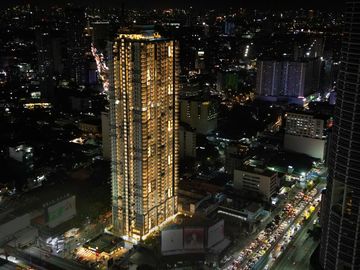𝟭𝟮% 𝗗𝗣 𝗣𝗥𝗢𝗠𝗢 | 𝗧𝗵𝗲 𝗖𝗿𝗲𝘀𝘁𝗺𝗼𝗻𝘁 2 Bedroom Condo in Panay Ave., South Triangle, Quezon City