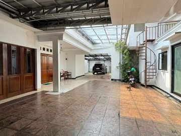Rumah Mewah Luas 535 m2 di Kemang, Jak-Sel harga dibawah NJOP hanya 7,5 M nego