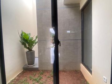 Rumah Dijual 2 Lantai Strategis Dekat Stasiun Rawa Buntu Tangerang Selatan Nego