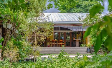 SOLAR GARDEN HOUSE