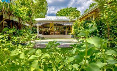 SOLAR GARDEN HOUSE