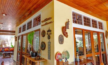SOLAR GARDEN HOUSE