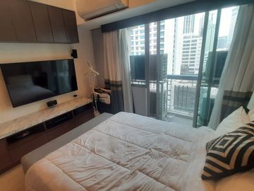 Good Deal! 2BR Unit For Sale in The Frabella 1