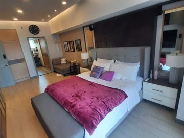 Good Deal! 2BR Unit For Sale in The Frabella 1