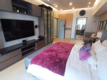 Good Deal! 2BR Unit For Sale in The Frabella 1