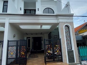 Rumah Baru Semi Furnished Lokasi Tengah Kota di Mojo Gubeng Surabaya