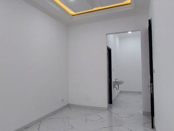 Rumah Baru Semi Furnished Lokasi Tengah Kota di Mojo Gubeng Surabaya
