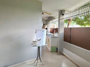 For Sale: Detached House at Land and House Park, Khon Kaen Prime location in the Khon Kaen Bypass area. A large house, 250 square meters, on a special