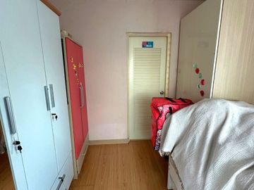 For Sale: Detached House at Land and House Park, Khon Kaen Prime location in the Khon Kaen Bypass area. A large house, 250 square meters, on a special