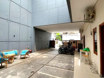 Kos Eksklusif 12 Kamar dekat Pakuwon Mall dan Kampus UPN