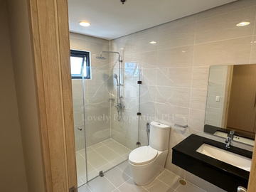 BRAND NEW (Newly Turned Over) UNFURNISHED 3BR PENTHOUSE UNIT with 2 PARKING SLOTS FOR SALE!