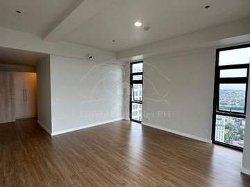 BRAND NEW (Newly Turned Over) UNFURNISHED 3BR PENTHOUSE UNIT with 2 PARKING SLOTS FOR SALE!