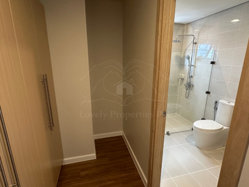 BRAND NEW (Newly Turned Over) UNFURNISHED 3BR PENTHOUSE UNIT with 2 PARKING SLOTS FOR SALE!