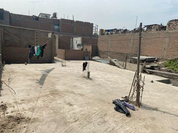 VENTA DE CASA EN PUENTE PIEDRA NEGOCIABLE