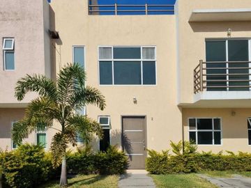 Casa nueva con roof garden en venta en Cuautla cerca de UNILA