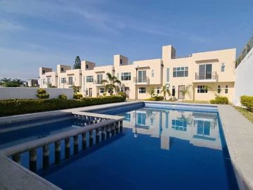 Casa nueva con roof garden en venta en Cuautla cerca de UNILA