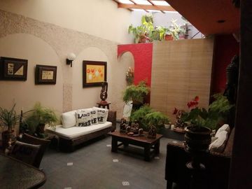 Casa amplia de 5 dormitorios a la venta en Valle Hermoso, Surco