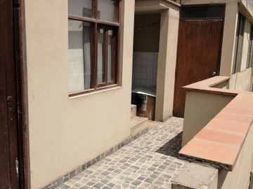 Casa amplia de 5 dormitorios a la venta en Valle Hermoso, Surco