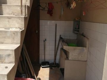 Casa amplia de 5 dormitorios a la venta en Valle Hermoso, Surco