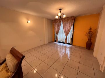 Casa en Venta, Ubicada en Calderón vía Marianas sector Sierra Hermosa, Área: 225m2 Precio: $149.500