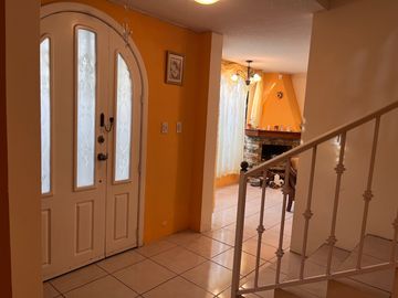 Casa en Venta, Ubicada en Calderón vía Marianas sector Sierra Hermosa, Área: 225m2 Precio: $149.500