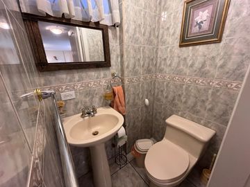Casa en Venta, Ubicada en Calderón vía Marianas sector Sierra Hermosa, Área: 225m2 Precio: $149.500
