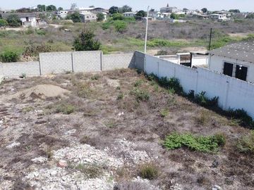 Venta de Terrenos en Urbanización  Brisas de Ancón