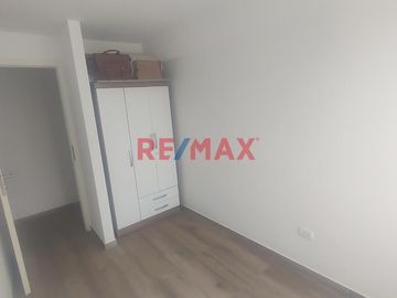 ID: 1128106 🚨 Se Alquila 01 Habitación Con Baño - Modalidad Roomie 🚨