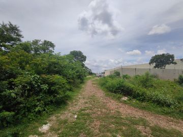 Terreno en esquina en venta en Dzununcan en Mérida Yucatán sobre periférico sur