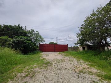 Terreno en esquina en venta en Dzununcan en Mérida Yucatán sobre periférico sur