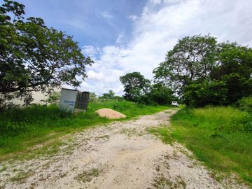 Terreno en esquina en venta en Dzununcan en Mérida Yucatán sobre periférico sur