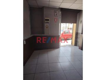 Se Vende Casa Como Local Y/O Almacén En Jr. Ancash - Centro De Lima