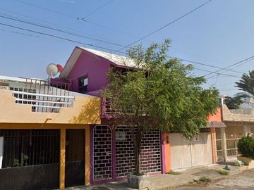 CASA EN VENTA EN LOS VOLCANES, RECUPERACIÓN INMOBILIARIA