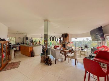 Casa en Venta en Cuernavaca Morelos, Col. del Bosque Subida Chalma