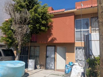 Casa Cedros i y II ampliada, 3 recámaras por Plaza Coacalco