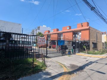 Casa Cedros i y II ampliada, 3 recámaras por Plaza Coacalco