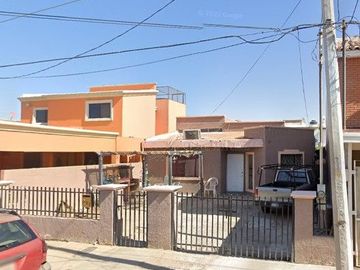VENTA DE CASA Lago Peipus , Jardines del Lago, 21330 Mexicali, B.C.